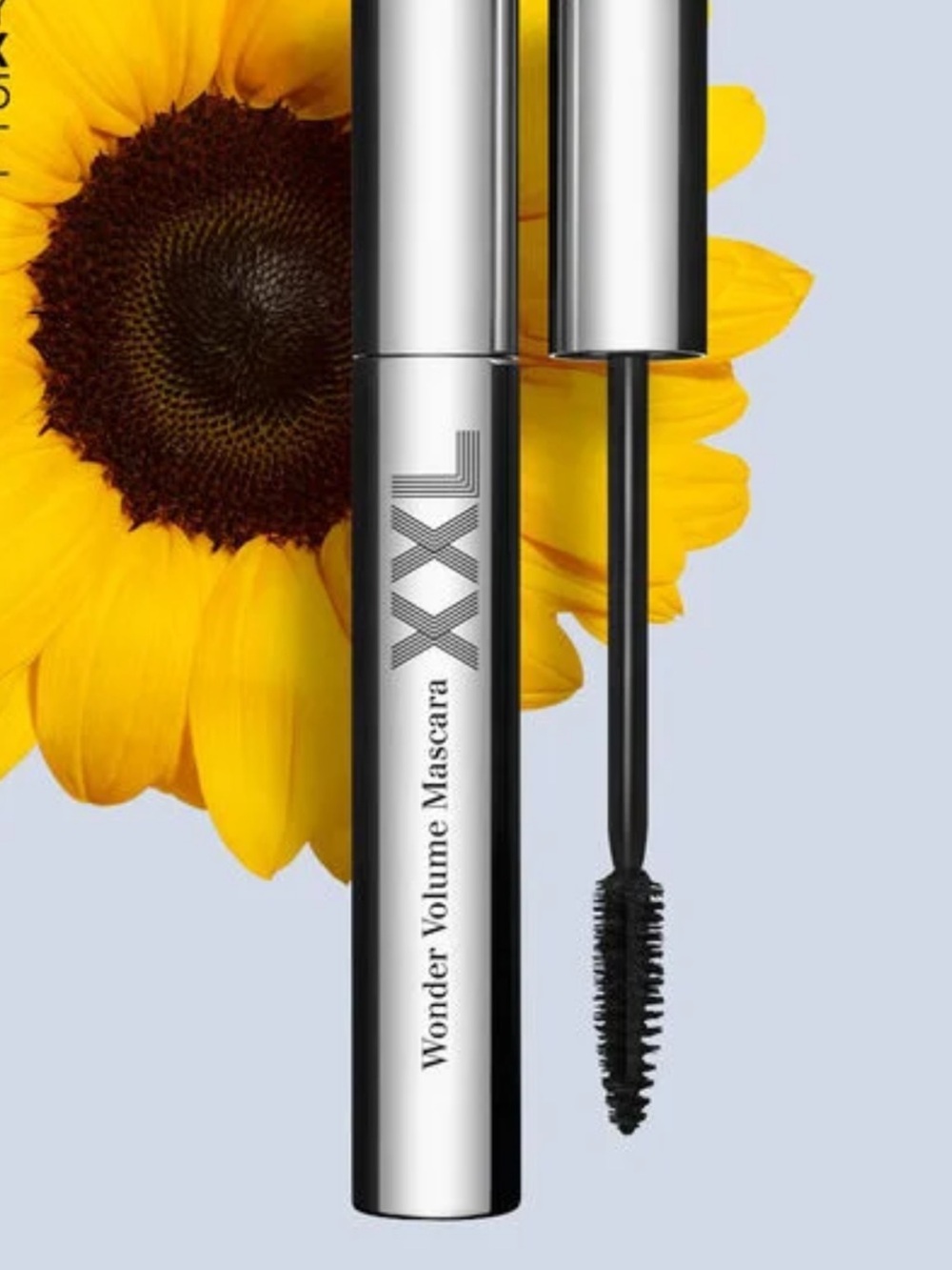 Clarins Wonder Volume Mascara XXL in Black
